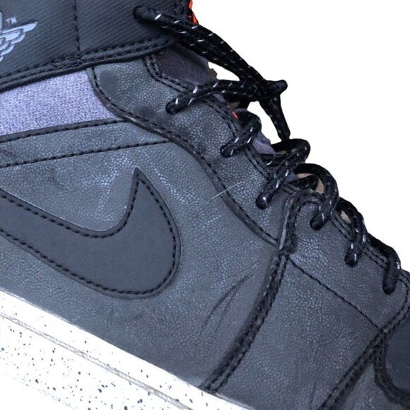 RARE 2015 Nike Air Jordan 1 Mid Holiday Size 12 - Picture 9 of 16